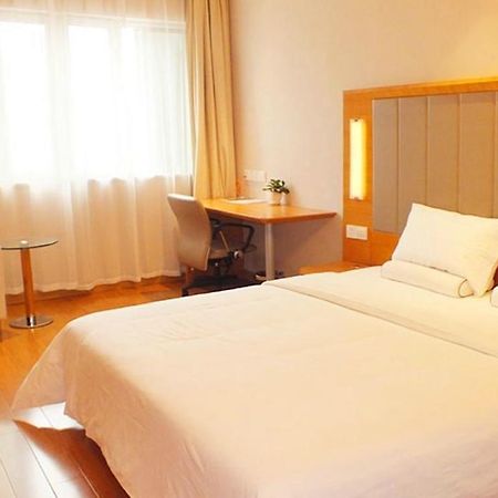 Ji Hotel Changsha Helong Stadium Zewnętrze zdjęcie